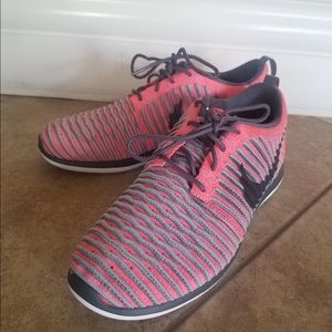 NWT Pink & Grey striped Nike shoes